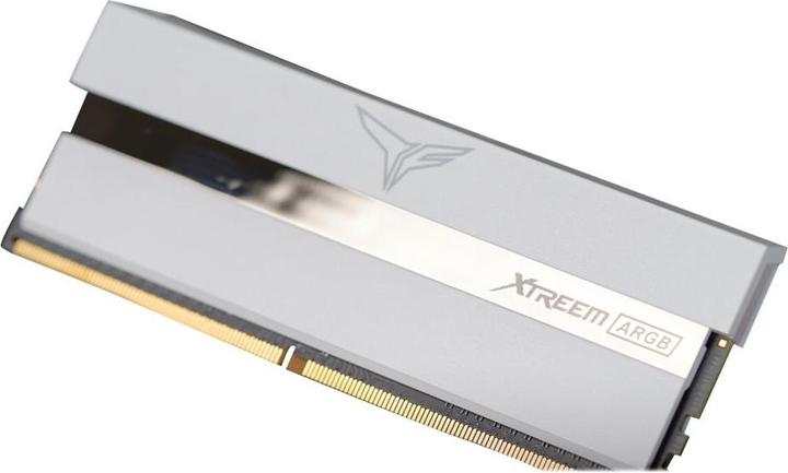 Produktbild Team Group T-Force Xtreem ARGB, DDR4-3200, CL16 - 16 GB Dual Kit (2 x 8GB, 3200 MHz, DIMM)