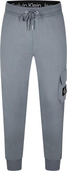 Bewölkt Grau