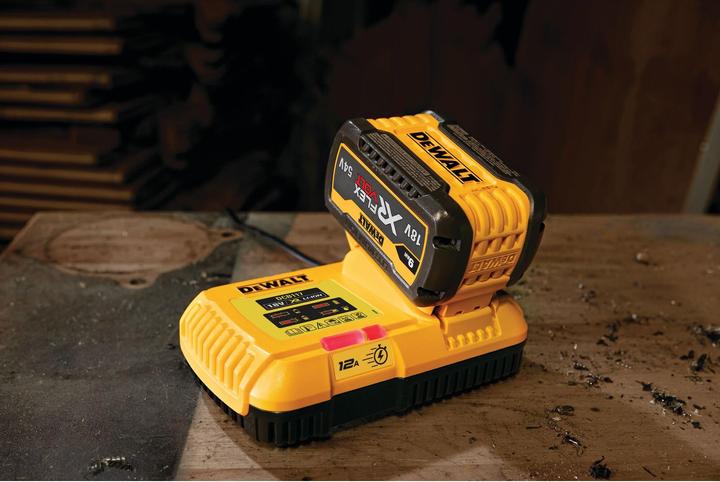 Produktbild DeWalt DCB117QW (18 V)