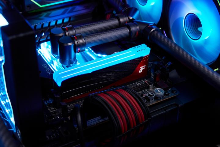 Productafbeelding Kingston 48 GB 8000MT/s DDR5 CL36 DIMM FURY Renegade RGB LE XMP (2 x 24GB, 8000 MHz, DDR5 RAM, DIMM 288 pin)