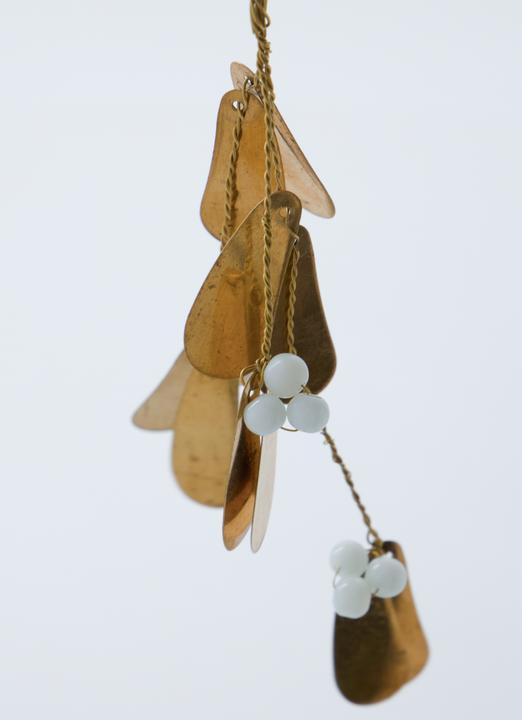 House Doctor Ornament, HDMistletoe, brass finish (1 -part)