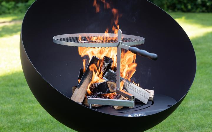 Actual product image Feu du Jardin Lune incl. grill grate 50cm and swivel arm (100 cm)