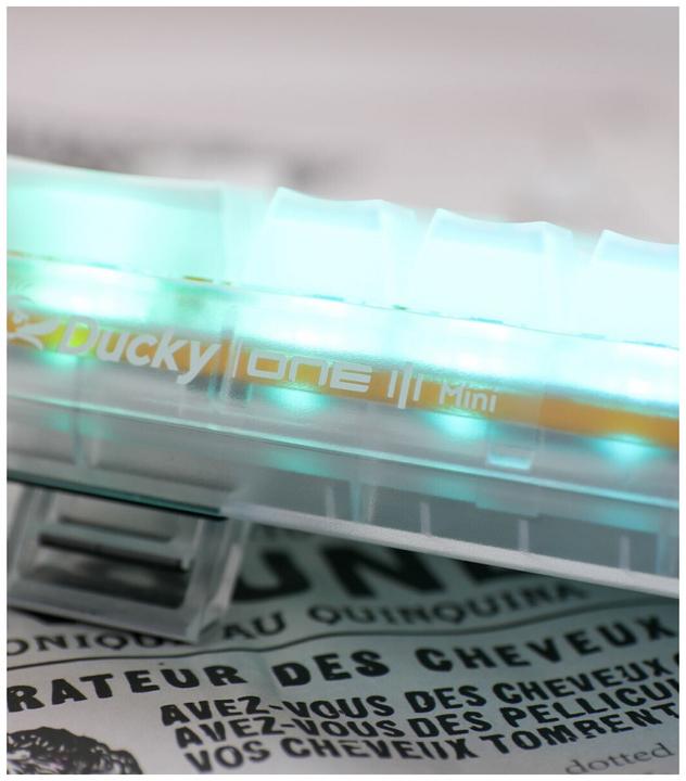 Produktbild Ducky One 3 Mini Aura White (Eng. Int., Kabelgebunden)