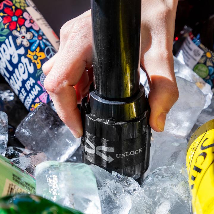 Image du produit InnovaGoods Table réfrigérée de jardin 3 en 1 Frizzble (20 l)