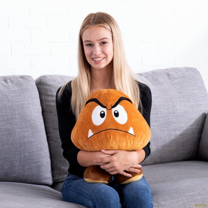 Actual product image Nintendo Super Mario plush: Goomba (40cm) (Club Mocchi-Mocchi) (35 cm)