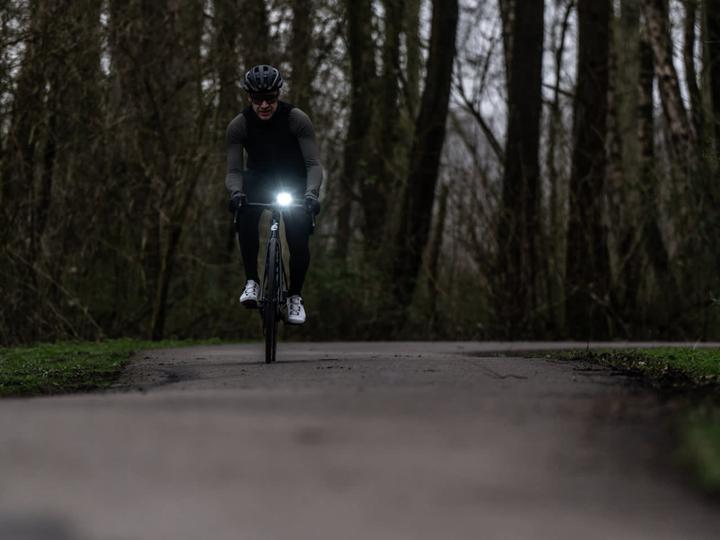 Produktbild BBB Frontlicht Stud50 Strap 200 Lumen Akku (200 lm)