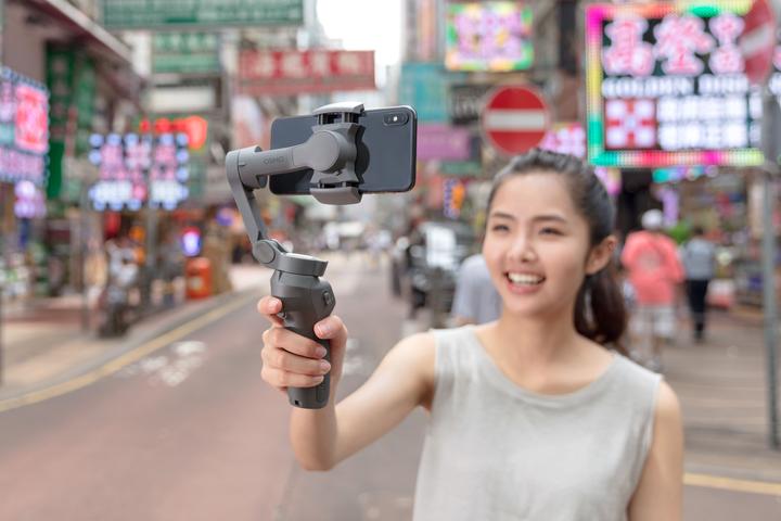 Actual product image DJI Osmo Mobile 3 Combo with Case (0.23 kg)