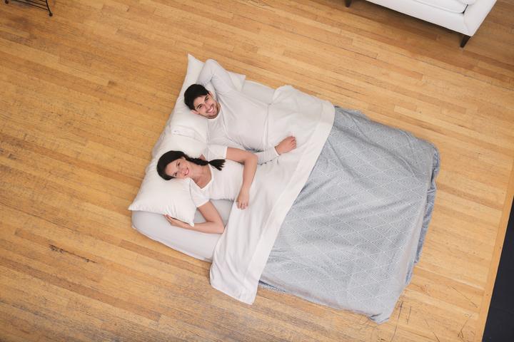 Productafbeelding Bestway Gevlokt luchtmatras - Luchtpomp / Tweepersoons (135 x 190 cm)