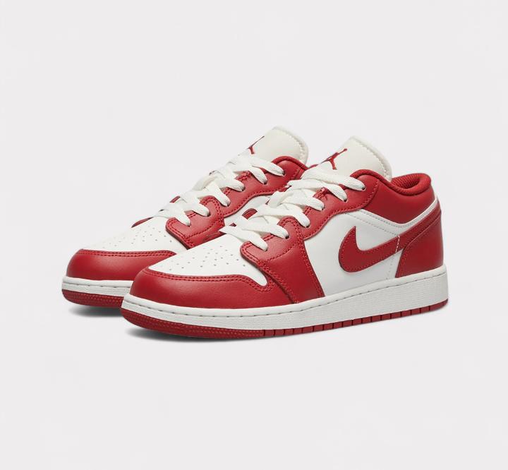 Image du produit Nike Air Jordan 1 Low (37.5)