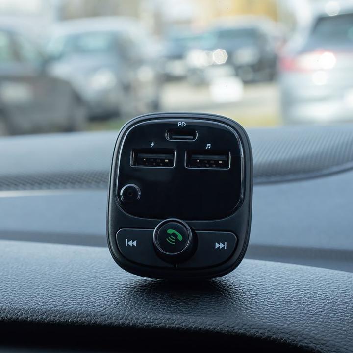 Actual product image Forever FM transmitter Bluetooth TR-370 black