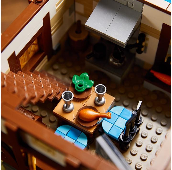 Produktbild LEGO Mittelalterliche Schmiede (21325, LEGO Ideas, LEGO Seltene Sets)
