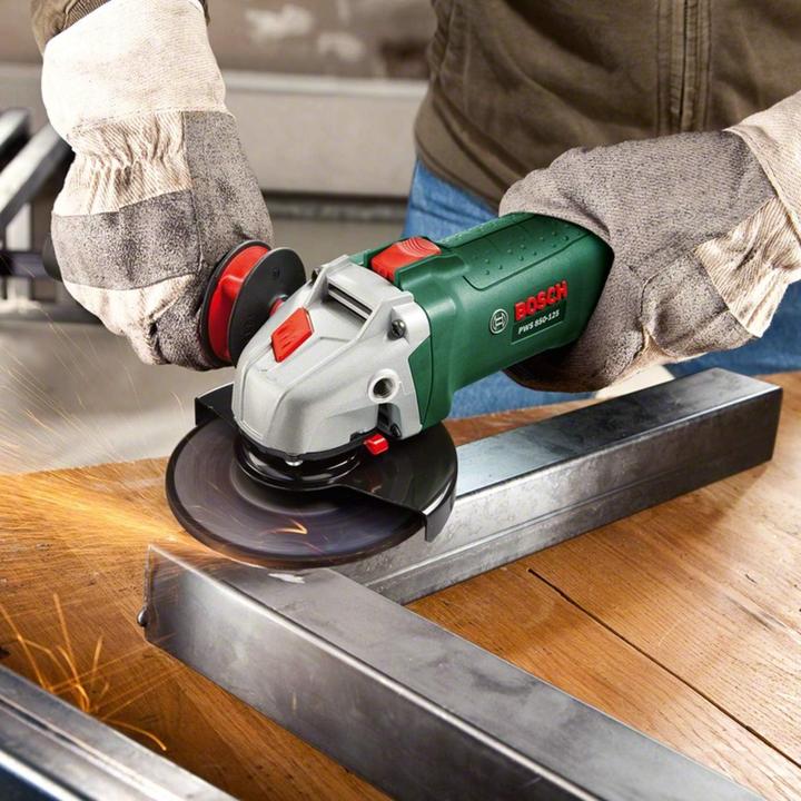 Actual product image Bosch Home & Garden PWS 850-125 + Haakse slijpmachine SystemBox - 850 W - Incl. antivibratiehandgreep, diamantdoorslijps (125 mm)