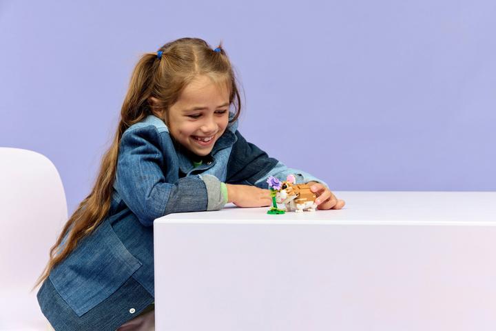 Image du produit LEGO Niedlicher Hamster mit Blume (31376, LEGO Creator Expert)