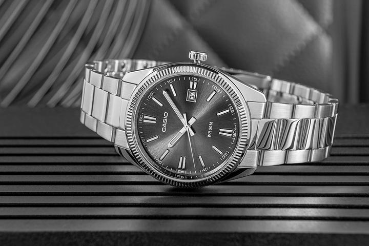 Actual product image Casio MTP-1302D-1A1 (Analogue wristwatch, 38 mm)