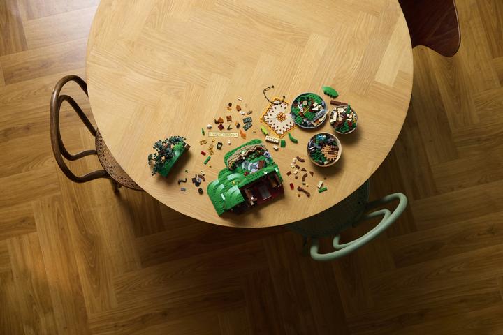 Immagine prodotto LEGO Der Herr der Ringe: Das Auenland (LEGO Icons, Set LEGO rari)