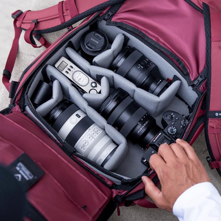 Actual product image Wandrd Essential Camera Cube v2 (Camera inner pocket)