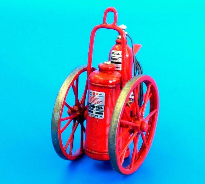 Actual product image Plus Model Extinguisher wheeled 150LB