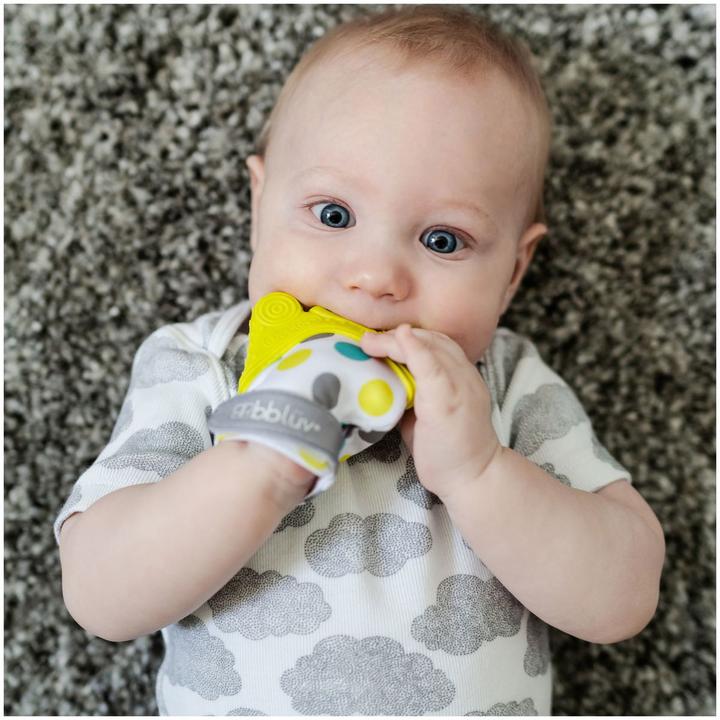 Actual product image Bblüv Gluv glove bite toy (3 Months)