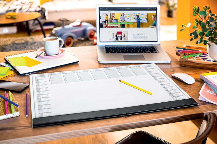 Actual product image Sigel Schreibtischunterlage Office 2026/2027 weiss Papier 59,5 x 41,0 cm, 40 Blatt (41 x 59.50 cm)