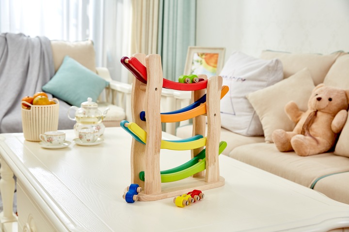 Produktbild Pintoy Regenbogen Rollbahn