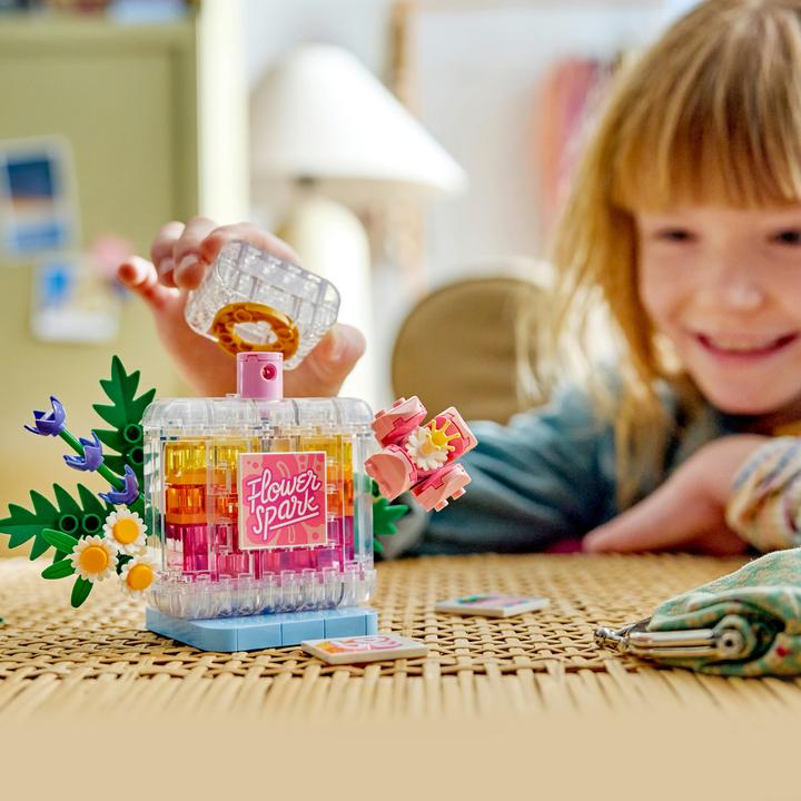 Produktbild LEGO Parfümflasche mit Blumendeko