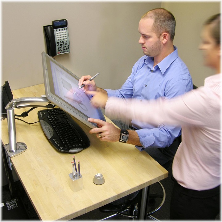 Actual product image Ergotron MX monitor arm (Table, 30")