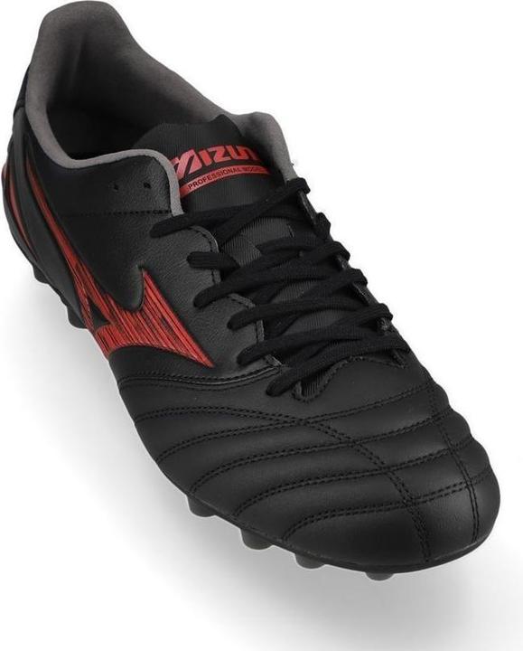 Black, morelia 40th red
