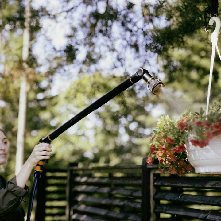Image du produit Fiskars Lance d'arrosage à 2 fonctions, Tête de buse pivotante SoftGrip, Contrôle du débit avec régulateur