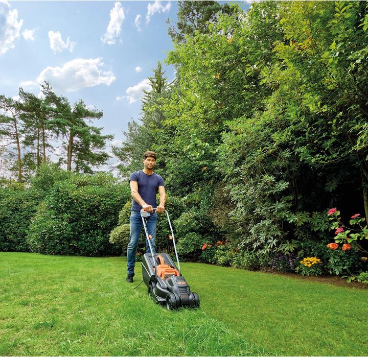 Actual product image Black & Decker Electric lawn mower (Electrical connection)
