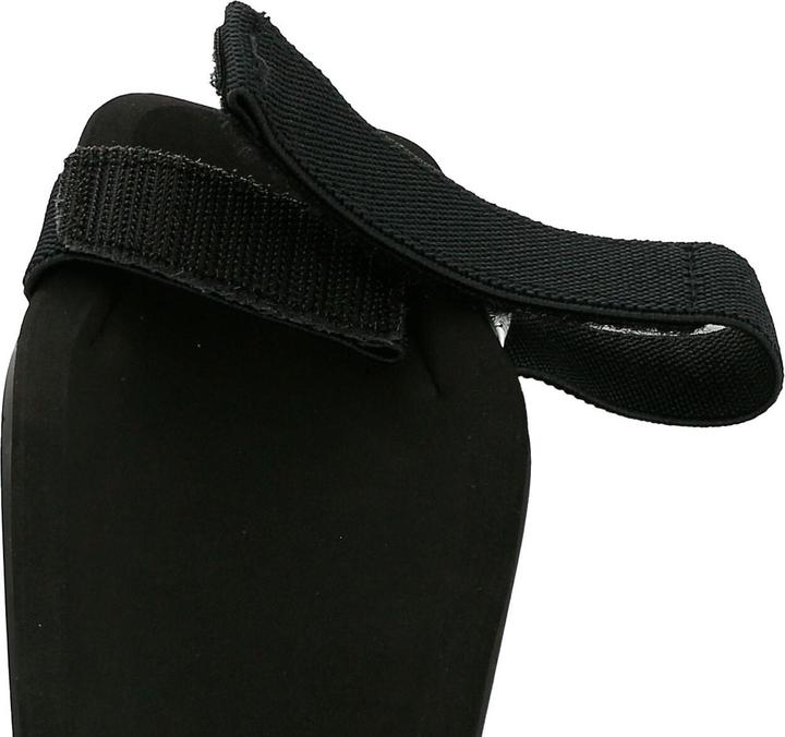 Actual product image Nike Charge Kids" Soccer Shin, BLACK/BLACK/WHITE S (S)