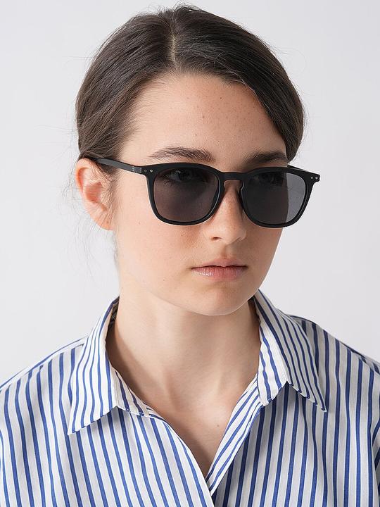 Actual product image Izipizi Sunglasses