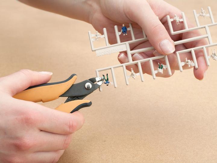 Actual product image Noch H0 Unpainted figures