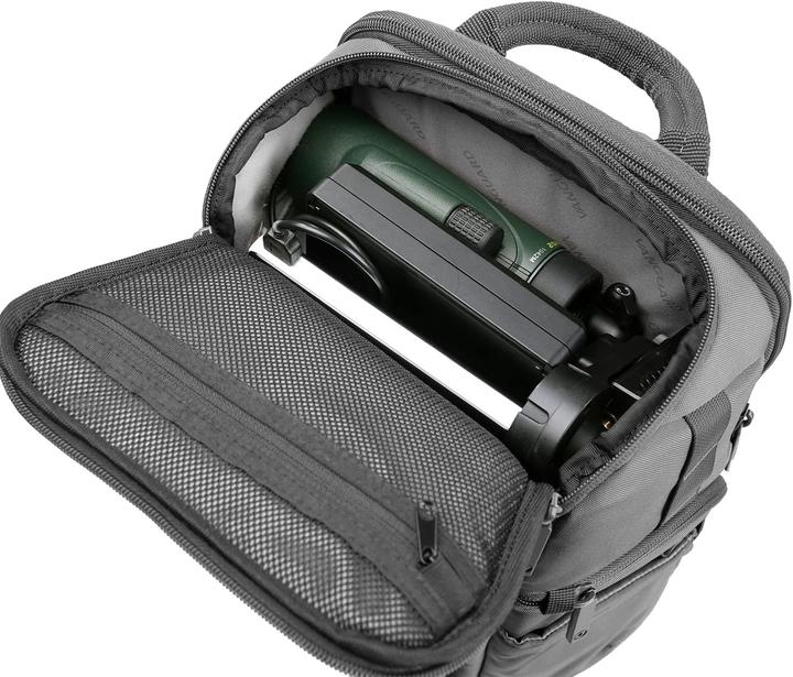 Actual product image Vanguard Veo Adaptor S41 with USB-A (Photo backpack, 12 l)