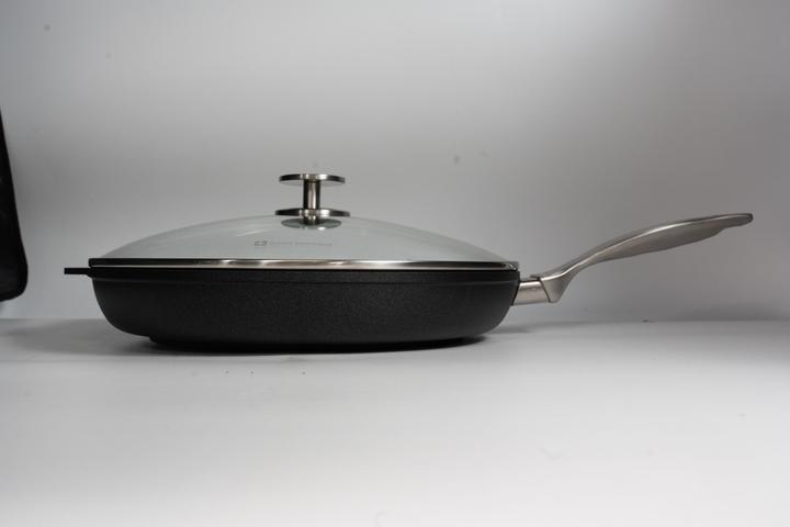 Image du produit Swiss Diamond CXD Induction Poêle/couvercle ss PFAS 32 (32 cm, Poêle à frire, Aluminium)