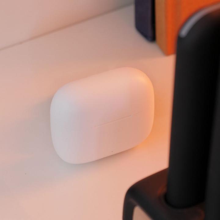Actual product image Hoco EQ2 wireless headphones white (No noise cancelling, 7 h, Wireless)