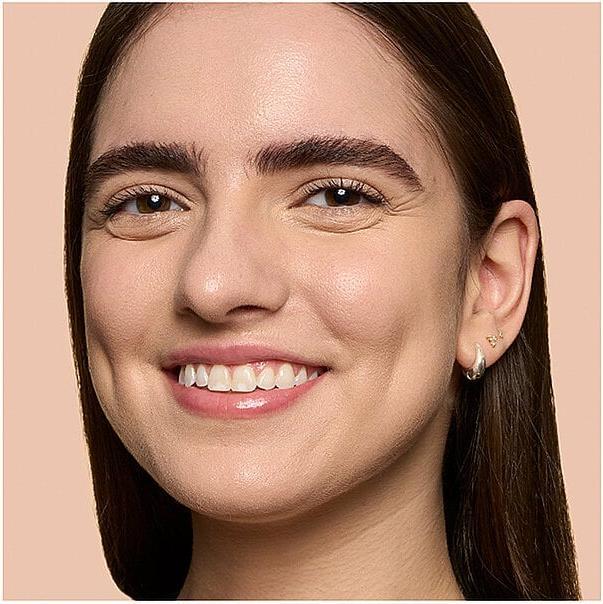 Actual product image Bobbi Brown Fond de teint longue tenue SPF 15 Cool Ivory (Cool ivory)