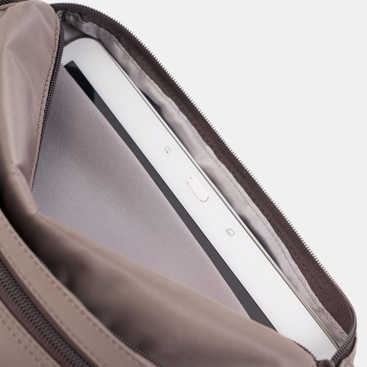 Actual product image Hedgren Eye Medium Shoulder Bag RFID