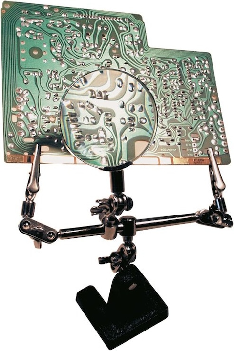 Immagine prodotto Goobay Aiuto per saldare / Terza mano con lente d'ingrandimento 2,5x (Terza mano)
