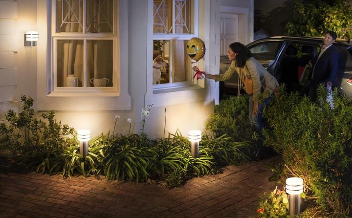 Produktbild Philips Hue Tuar Basis (806 lm, E27, IP44)