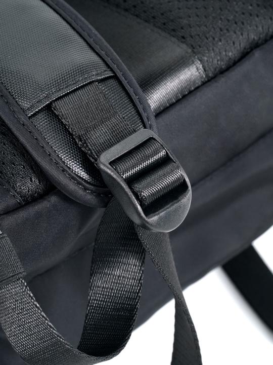Image du produit Divoom Cyber bag Premium Weather proof with Led Pixel Art Display&App Control