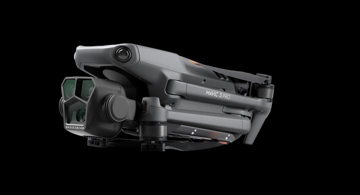 Produktbild DJI Mavic 3 Pro inkl. RC (43 min, 958 g, 20 Mpx)