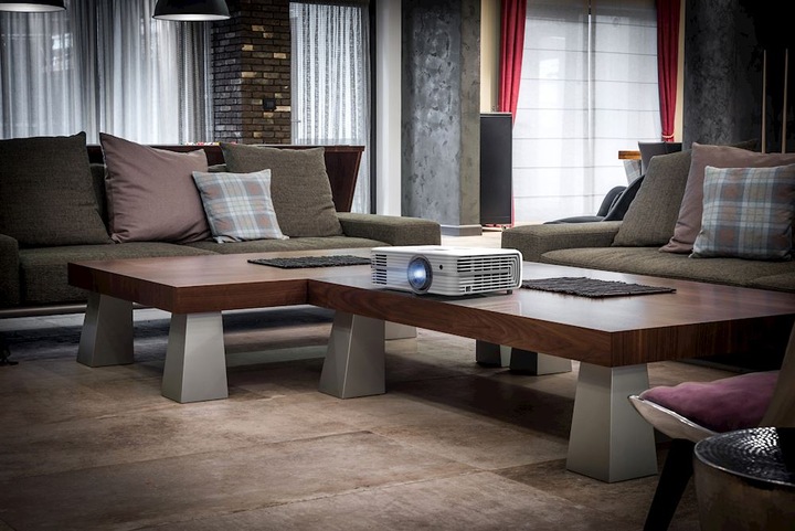 Image du produit Optoma UHD52ALV (4K, 3500 lm, 1.21 - 1.59:1)