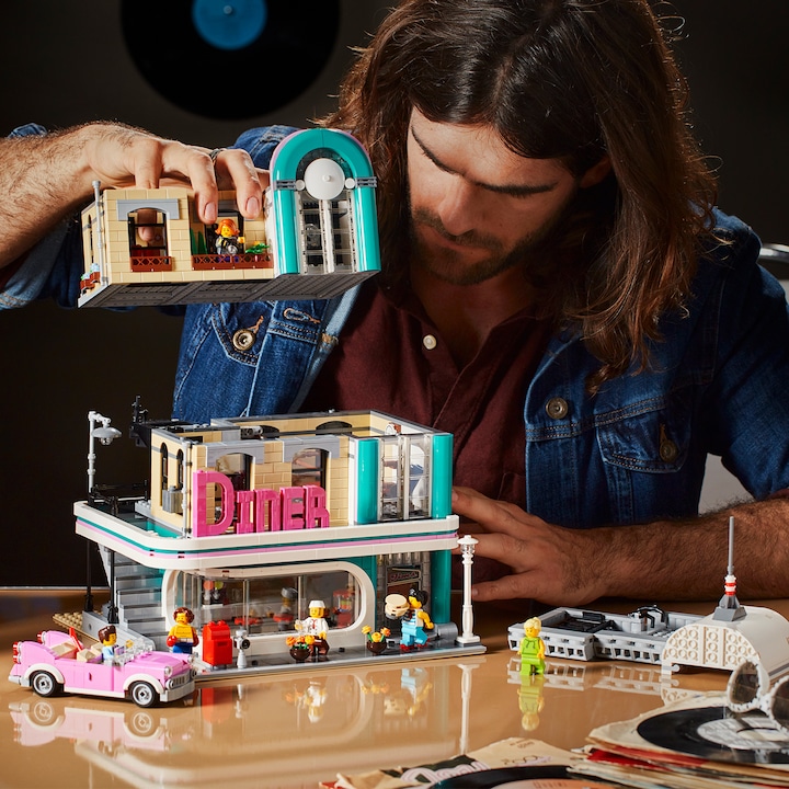 Actual product image LEGO American diner (10260, LEGO Creator Expert)