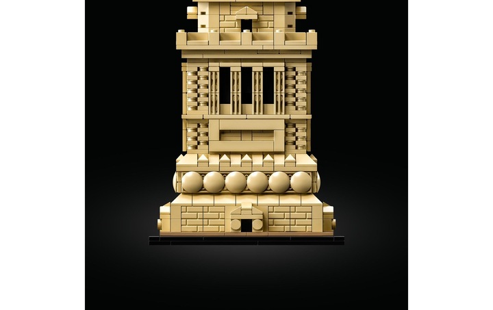 Actual product image LEGO Statue of Liberty (21042, LEGO Architecture)