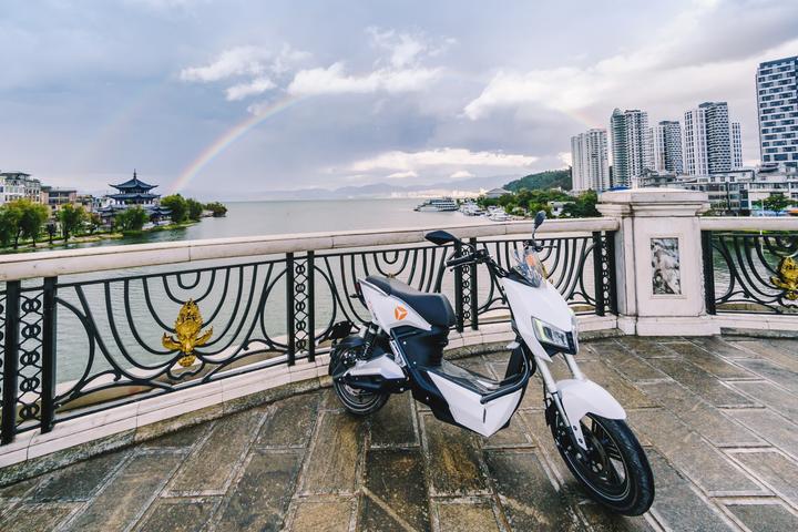 Actual product image Vmax Yadea Z3 Lead Acid (45 km/h, 2000 W)