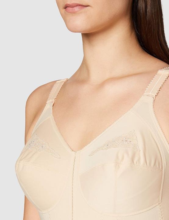 Actual product image Playtex Ultra Feminine and Invisible Shapewear for Maximum Comfort (95 B)