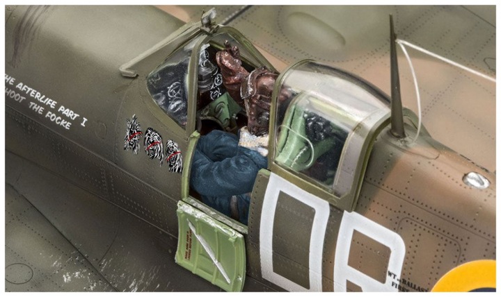 Produktbild Revell Gift Set Spitfire Mk.V Iron Maiden