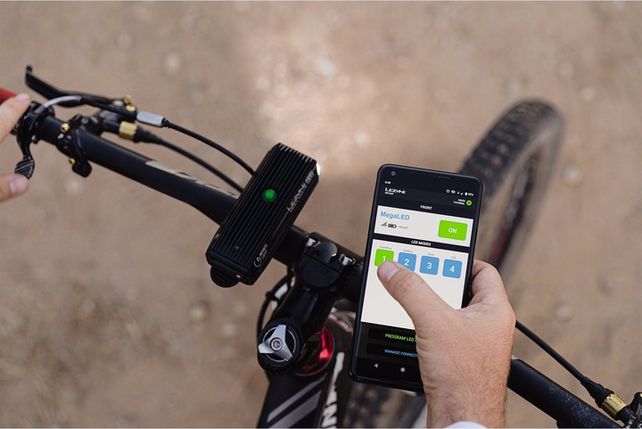 Produktbild Lezyne Super Drive 1600XXL Smart USB (1600 lm)