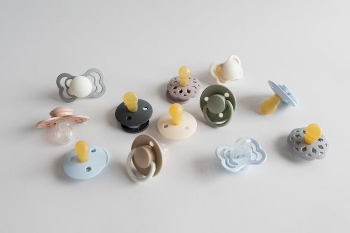 Immagine prodotto Bibs Supreme 2 PACK Silicone Symmetrical 0-6m Island Sea Sage (2 x, fino a 6 M.)
