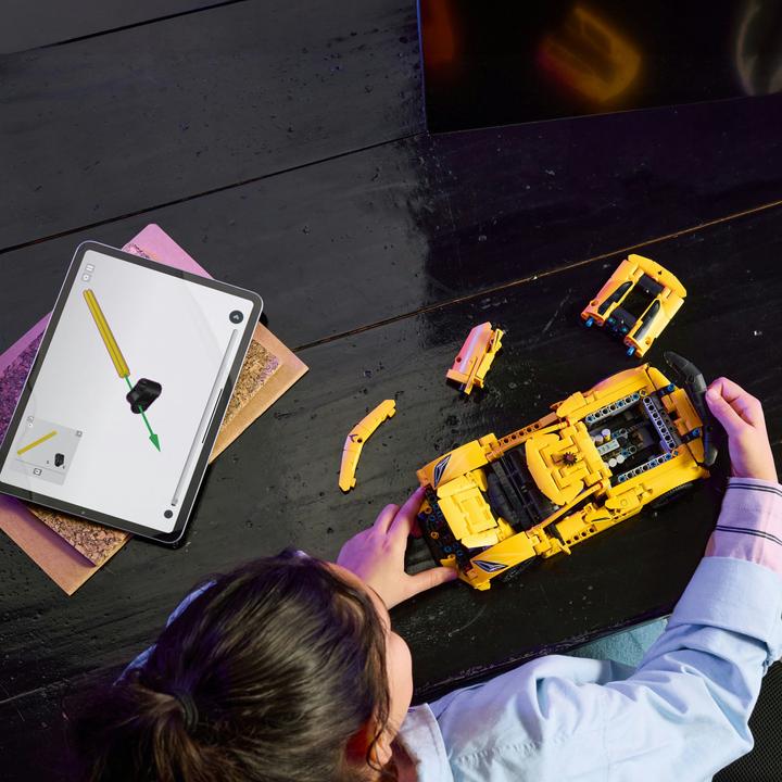 Actual product image LEGO Chevrolet Corvette Stingray (42205, LEGO Technic)